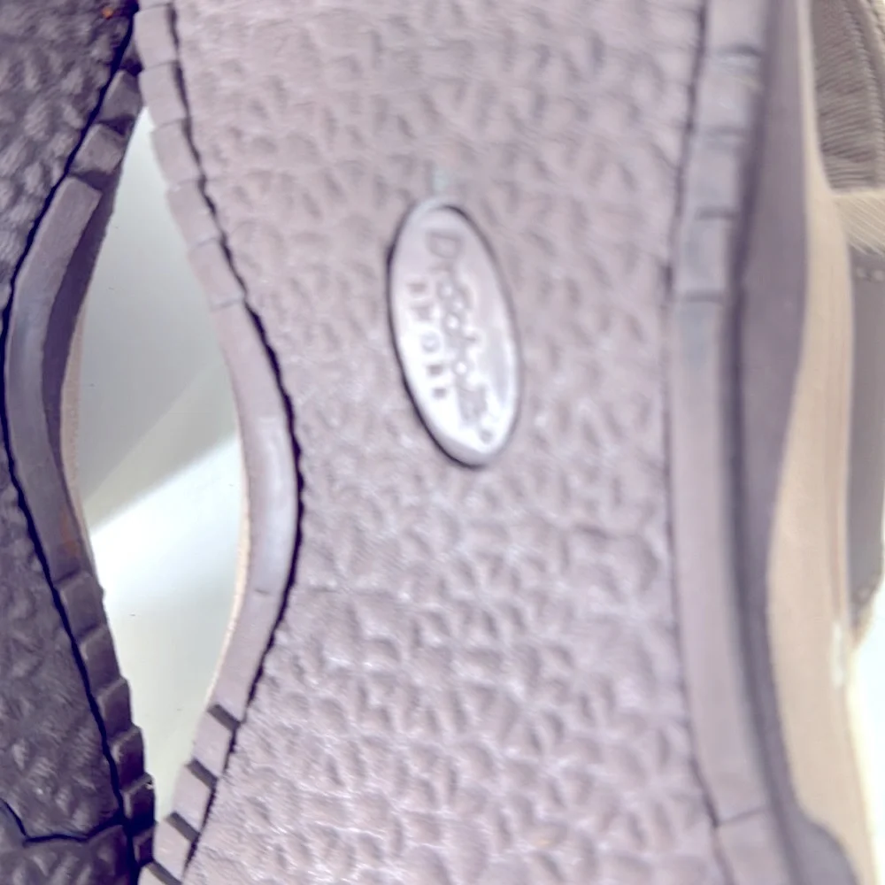 Dr Scholl’s Gel Cushion Women's Gray Sandals  Size 7.5 Velcro Closure - Picture 7 of 10